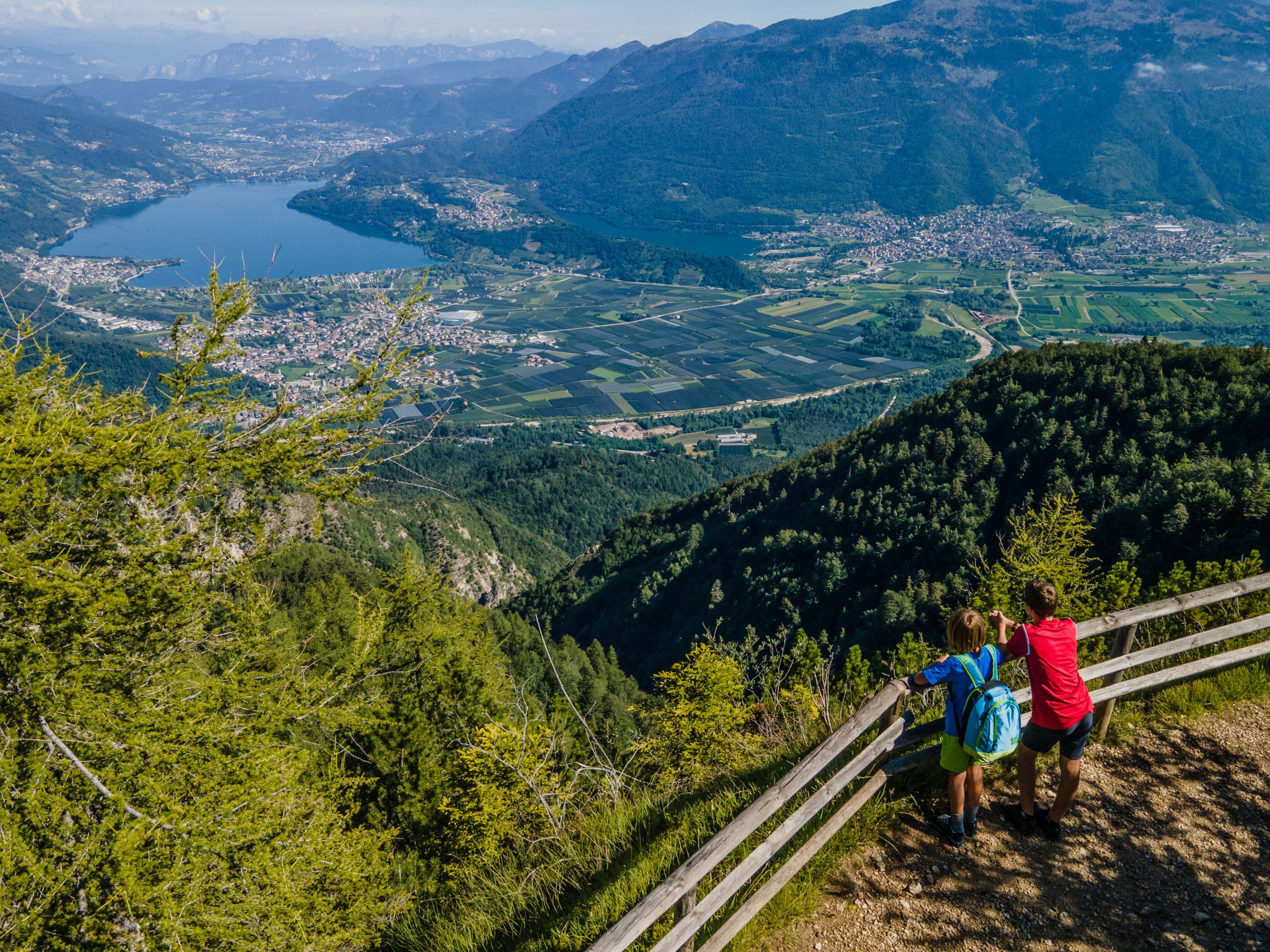 Sum_lago_caldonazzo_trekking_drone_2020_Gober-1-scaled.jpg