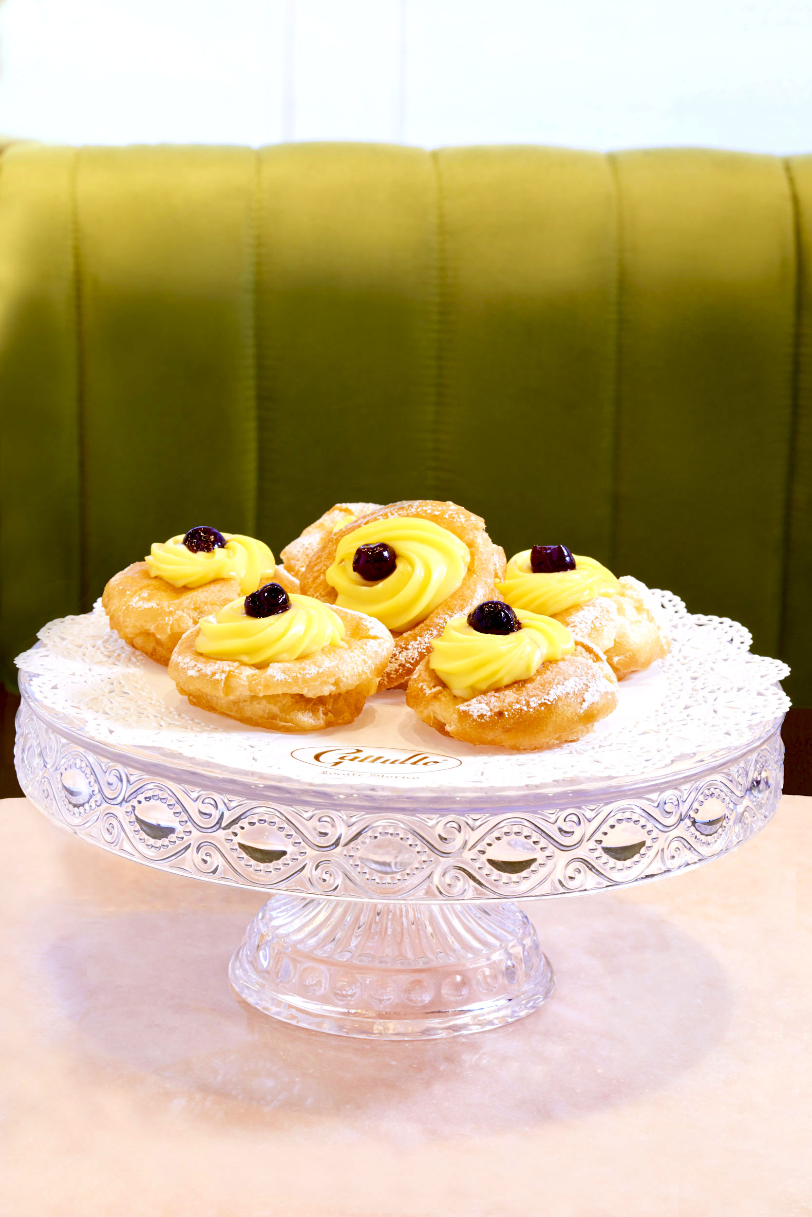 Pasticceria-Gattullo_zeppole-di-San-Giuseppe.jpg