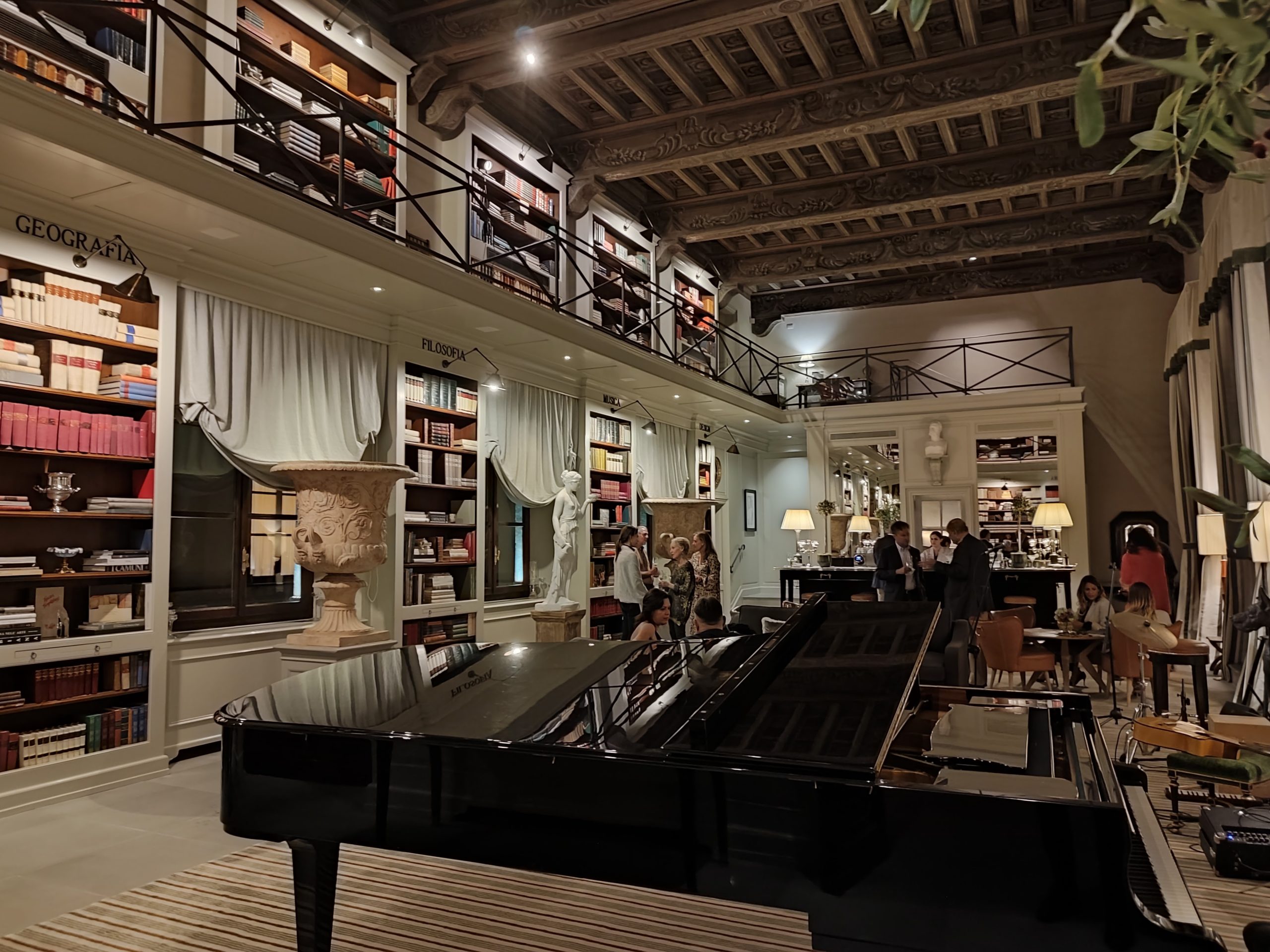 biblioteca-6-scaled.jpg