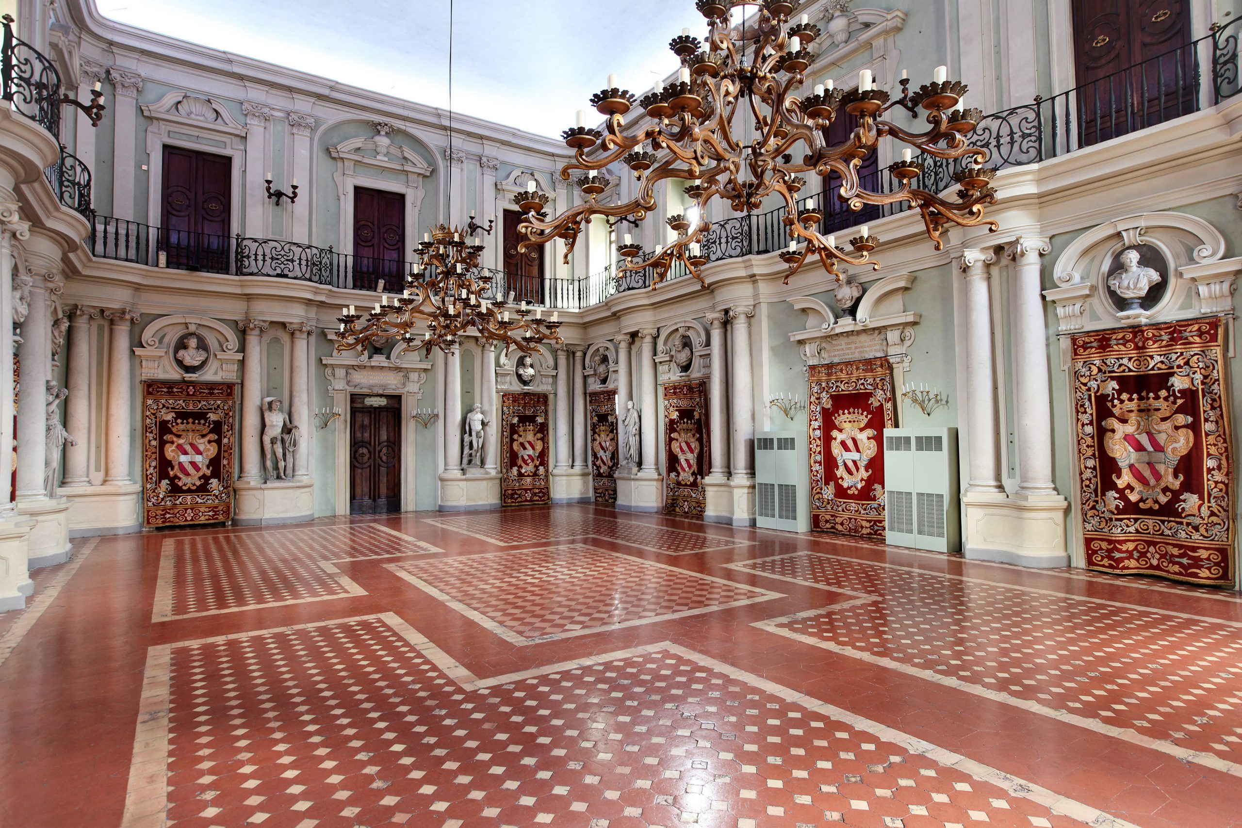 Salone-del-Trono-scaled.jpg